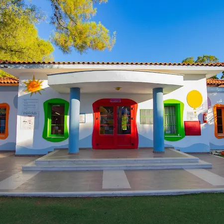 Kustur Club Village Κουσάντασι