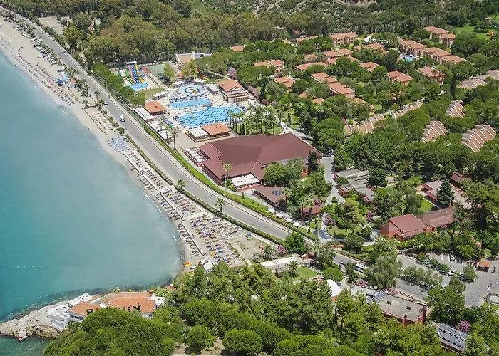 Kustur Club Village 5*