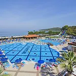 Kustur Club Village 5* Kuşadası