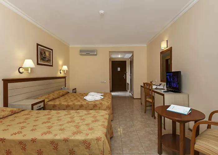 Resort Kustur Club Village