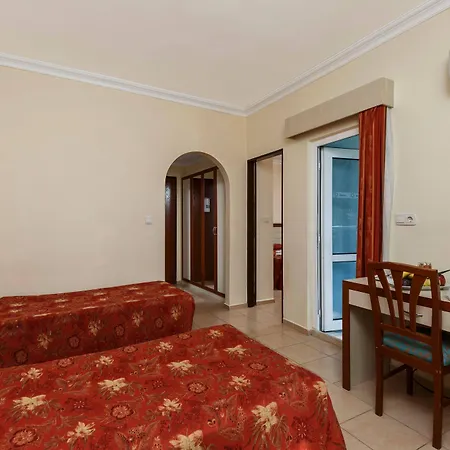 Kustur Club Village 5* 쿠사다시