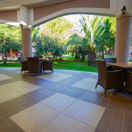 Kustur Club Village 5*