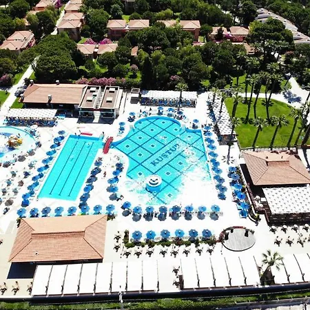 리조트 Kustur Club Village 쿠사다시