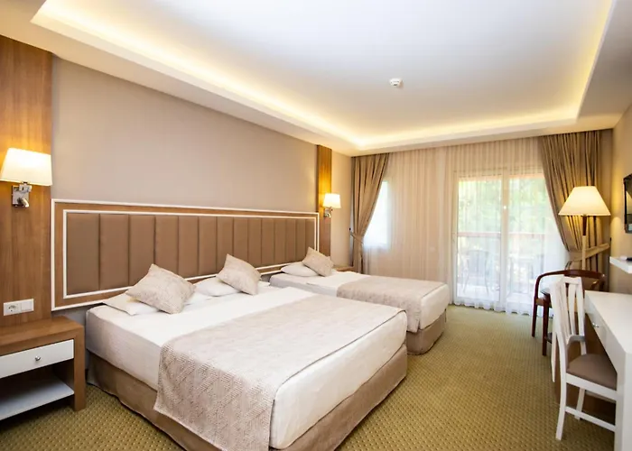 Resort Kustur Club Village 5*