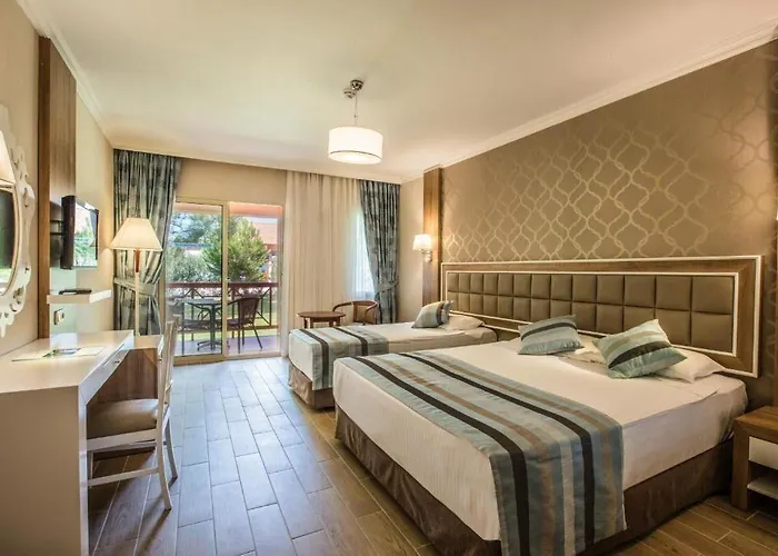 Kustur Club Village 5*