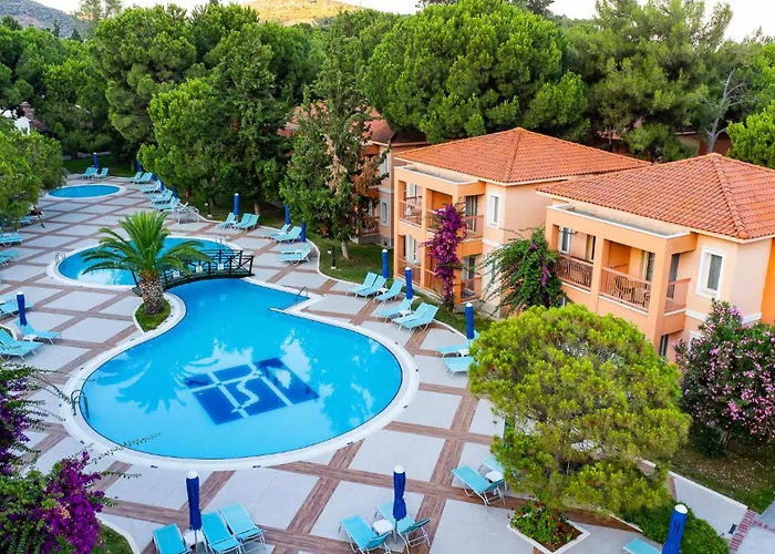 Kustur Club Village 5*